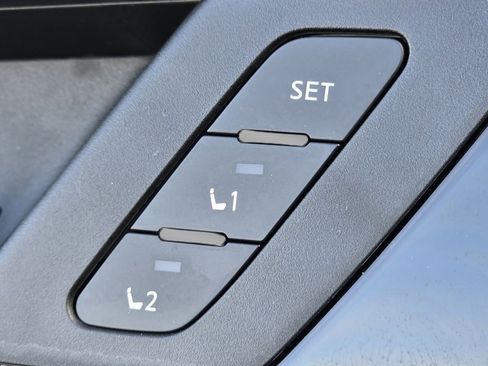 Used 2023 Mitsubishi Outlander SEL image 16