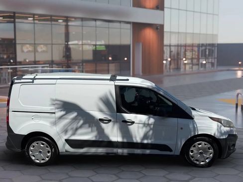Used 2017 Ford Transit Connect XL FWD image 7