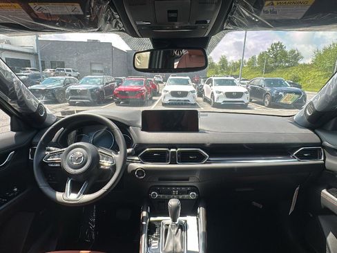 New 2025 MAZDA CX-5 Carbon Edition image 17