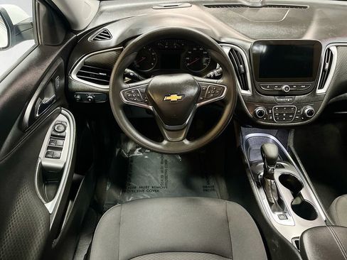 Used 2024 Chevrolet Malibu LT FWD image 22