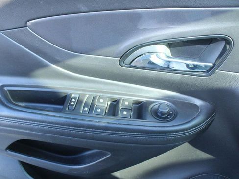 Used 2019 Buick Encore Sport Touring image 9