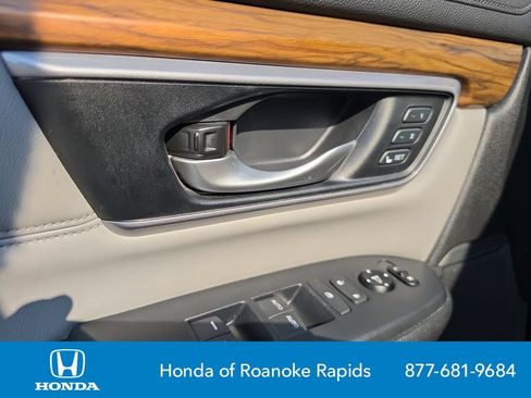 Used 2017 Honda CR-V EX-L image 11