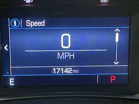 Used 2023 GMC Terrain SLE w/ Driver Convenience Package image 6