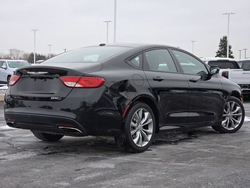 Used 2015 Chrysler 200 S w/ Comfort Group image 16