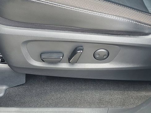 Certified 2024 Nissan Pathfinder SL FWD image 27