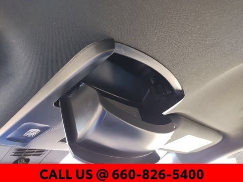 Used 2025 Toyota Camry SE FWD image 41