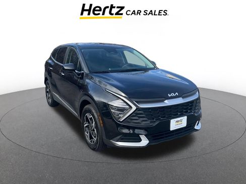 Used 2024 Kia Sportage LX image 1