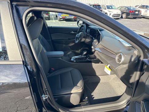 New 2026 Chevrolet Trax ACTIV image 30