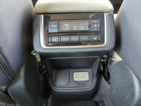 Used 2020 Subaru Ascent Limited w/ Technology Package AWD/4WD image 17