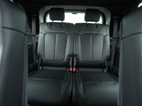 New 2026 Jeep Grand Cherokee L Limited w/ Luxury Tech Group II AWD/4WD image 27
