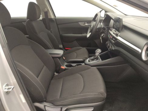 Used 2021 Kia Forte LXS FWD image 21