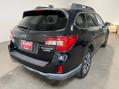 Used 2017 Subaru Outback 2.5i Limited AWD/4WD image 3
