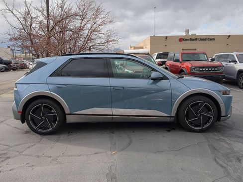 Used 2025 Hyundai Ioniq 5 Limited image 2