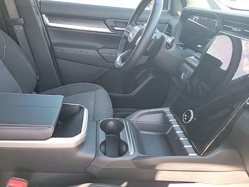 Used 2025 GMC Terrain Elevation w/ Technology Package II image 41