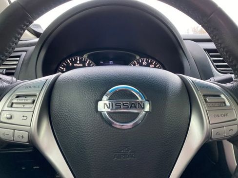 Used 2017 Nissan Altima 2.5 SV image 14