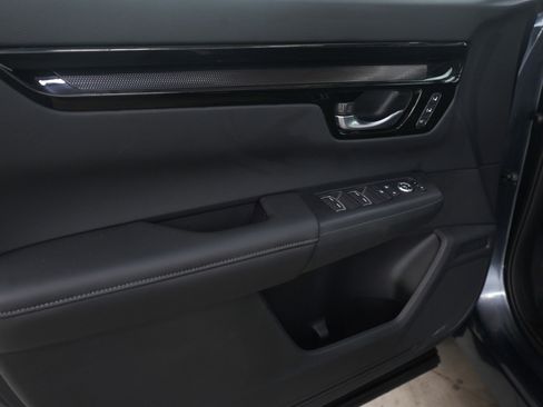 Used 2025 Honda CR-V EX-L image 23