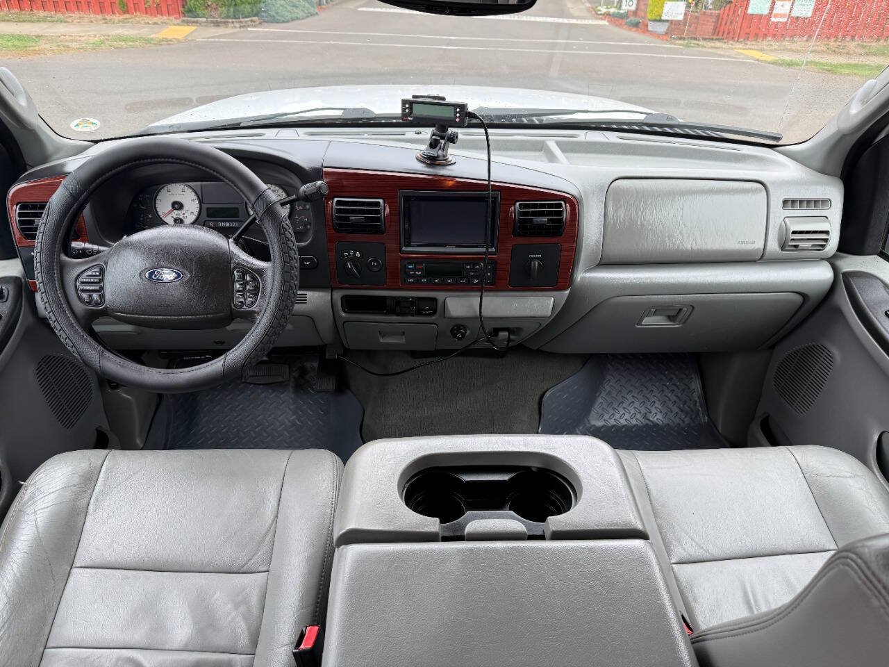 Used 2005 Ford F350 Lariat AWD/4WD image 14