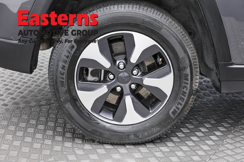 Used 2023 Jeep Grand Cherokee 4WD 4xe image 34