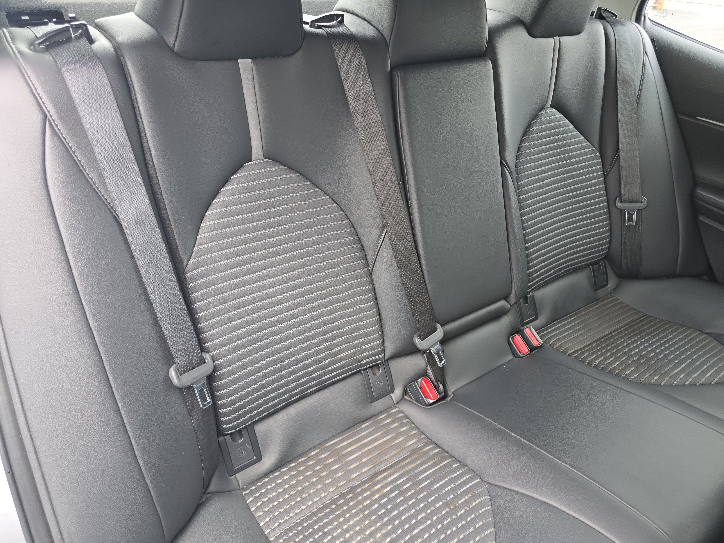 Used 2024 Toyota Camry SE FWD image 27