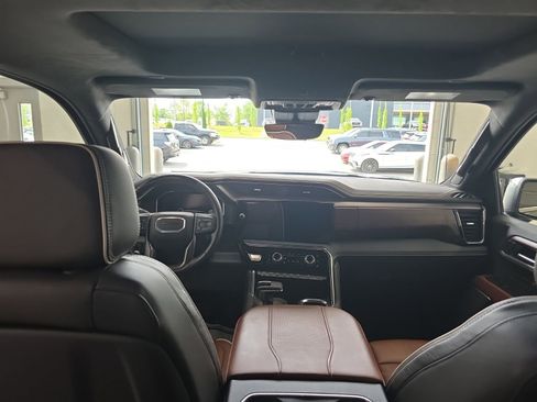 Used 2025 GMC Sierra 1500 Denali Ultimate image 34