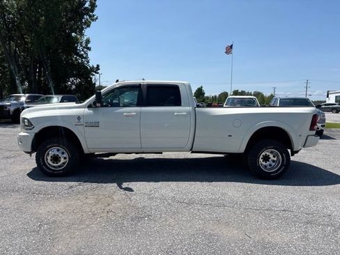 Used 2018 RAM 3500 Laramie w/ Sport Appearance Group AWD/4WD image 2