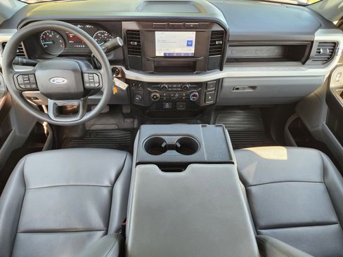 Used 2024 Ford F250 XL w/ XL Chrome Package RWD image 8