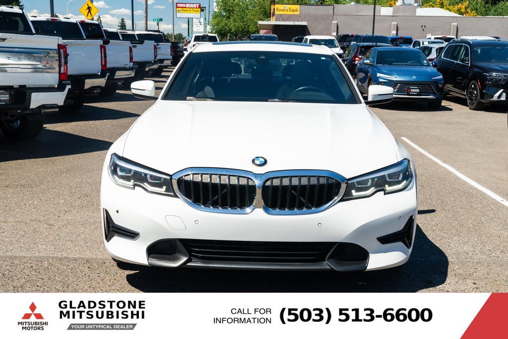 Used 2020 BMW 330i Sedan w/ Convenience Package RWD image 2