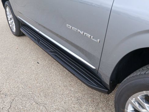 New 2026 GMC Yukon XL Denali w/ LPO, Floor Liner Package AWD/4WD image 8