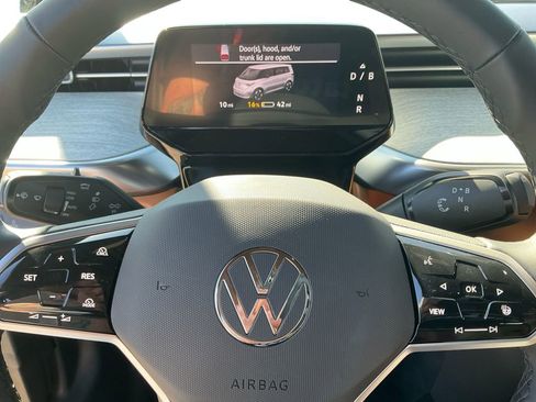 New 2025 Volkswagen ID. Buzz Pro S image 23
