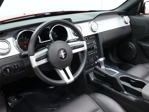 Used 2008 Ford Mustang Premium RWD image 2