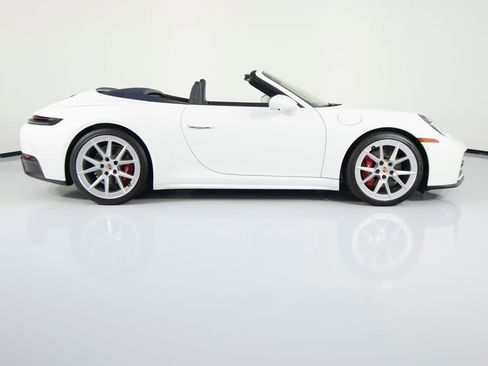Certified 2025 Porsche 911 Carrera RWD image 11