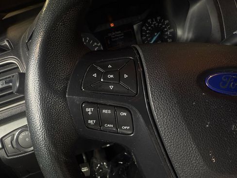 Used 2018 Ford Explorer XLT FWD image 12