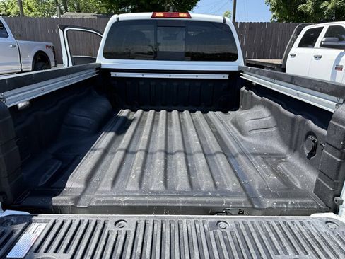 Used 2023 Nissan Frontier SV AWD/4WD image 33