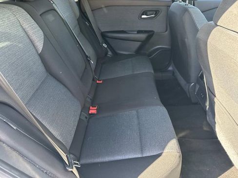 Used 2023 Nissan Rogue SV image 10