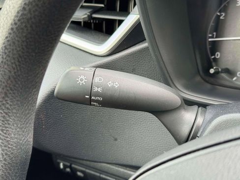 Used 2023 Toyota Corolla LE FWD image 23