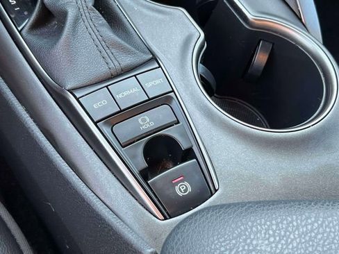 Certified 2023 Toyota Camry SE AWD/4WD image 33