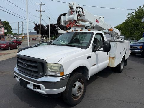 Used 2003 Ford F550 2WD Regular Cab Super Duty image 9