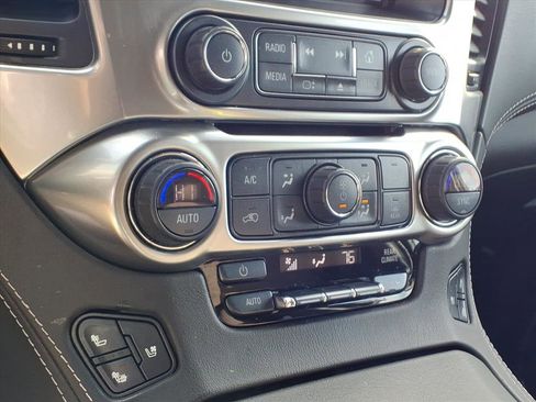 Used 2020 Chevrolet Tahoe Premier w/ Premier Plus Edition image 14