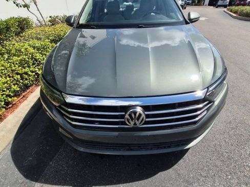 Used 2019 Volkswagen Jetta SEL Premium FWD image 1