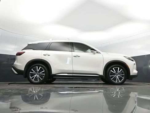 Used 2023 INFINITI QX60 Sensory w/ Vision Package AWD/4WD image 41