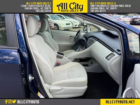 Used 2012 Toyota Prius Three FWD image 21