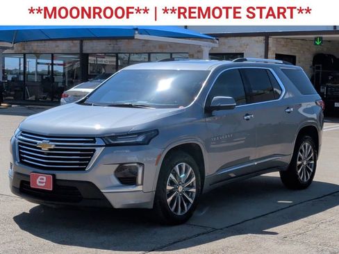 Used 2023 Chevrolet Traverse Premier w/ LPO, Floor Liner Package FWD image 3