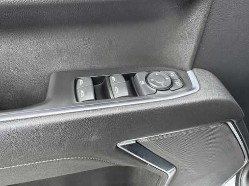 Used 2023 Chevrolet Silverado 1500 LT image 11