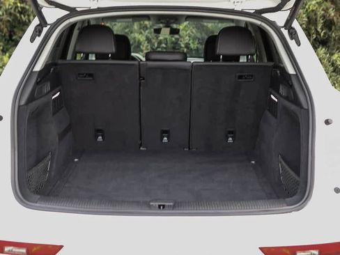 Used 2023 Audi Q5 2.0T Premium Plus image 24