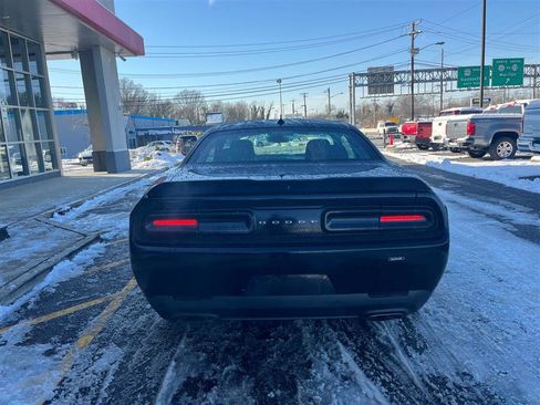 Used 2018 Dodge Challenger R/T Scat Pack image 6
