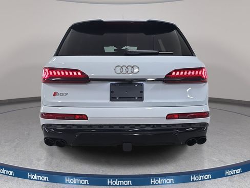 Used 2024 Audi SQ7 Premium Plus w/ Carbon Package image 8