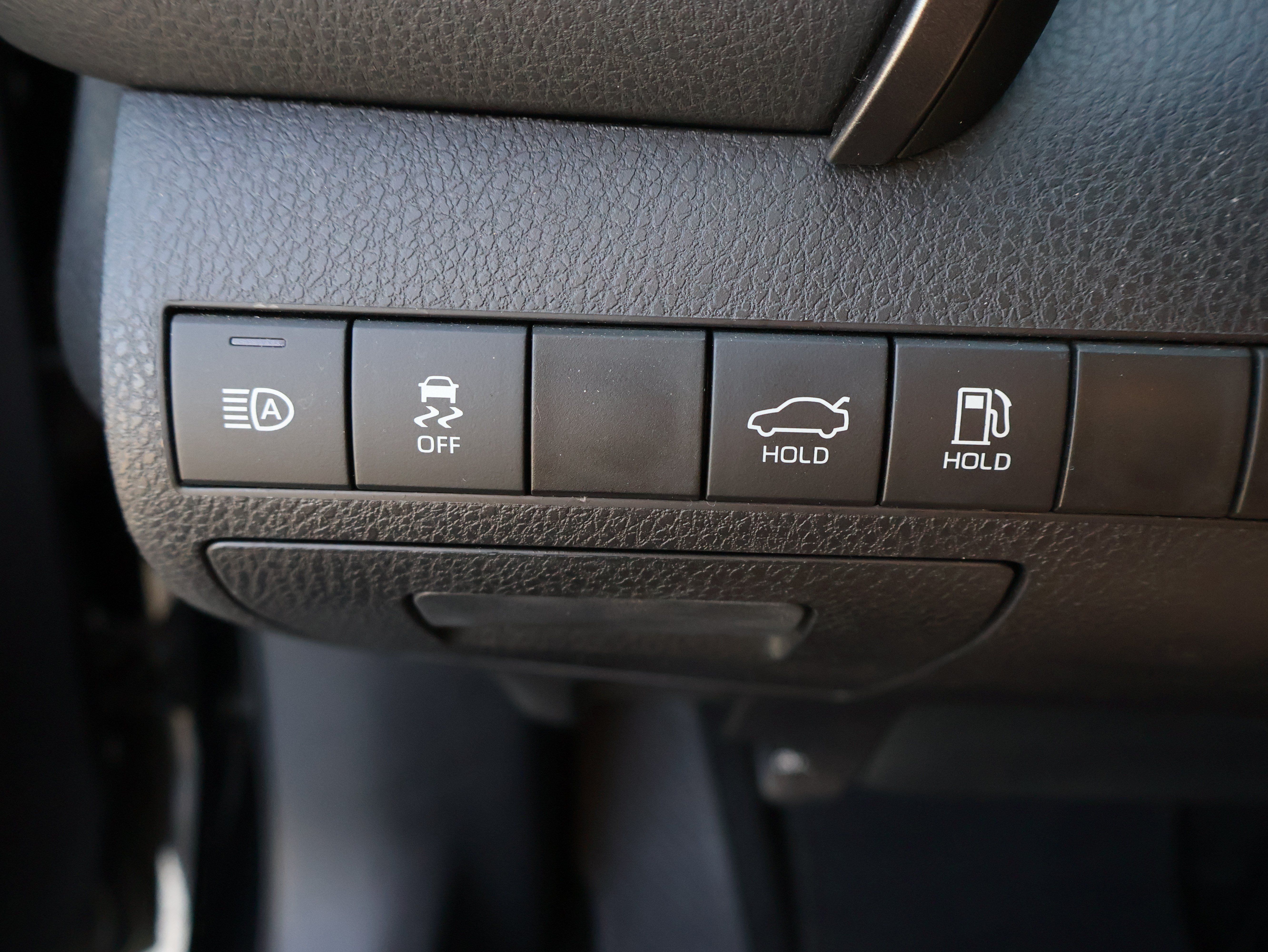 Used 2021 Toyota Camry SE FWD image 40
