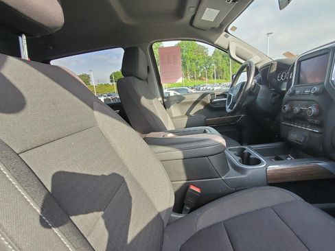 Used 2021 Chevrolet Silverado 1500 RST AWD/4WD image 4