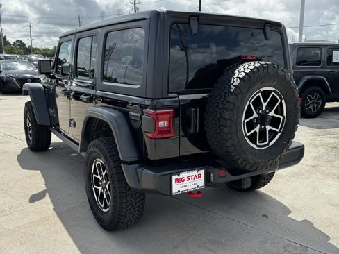 Used 2024 Jeep Wrangler Unlimited Rubicon AWD/4WD image 8