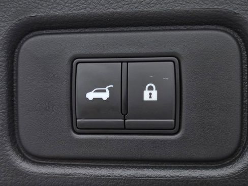 Certified 2023 Nissan Pathfinder SL image 10